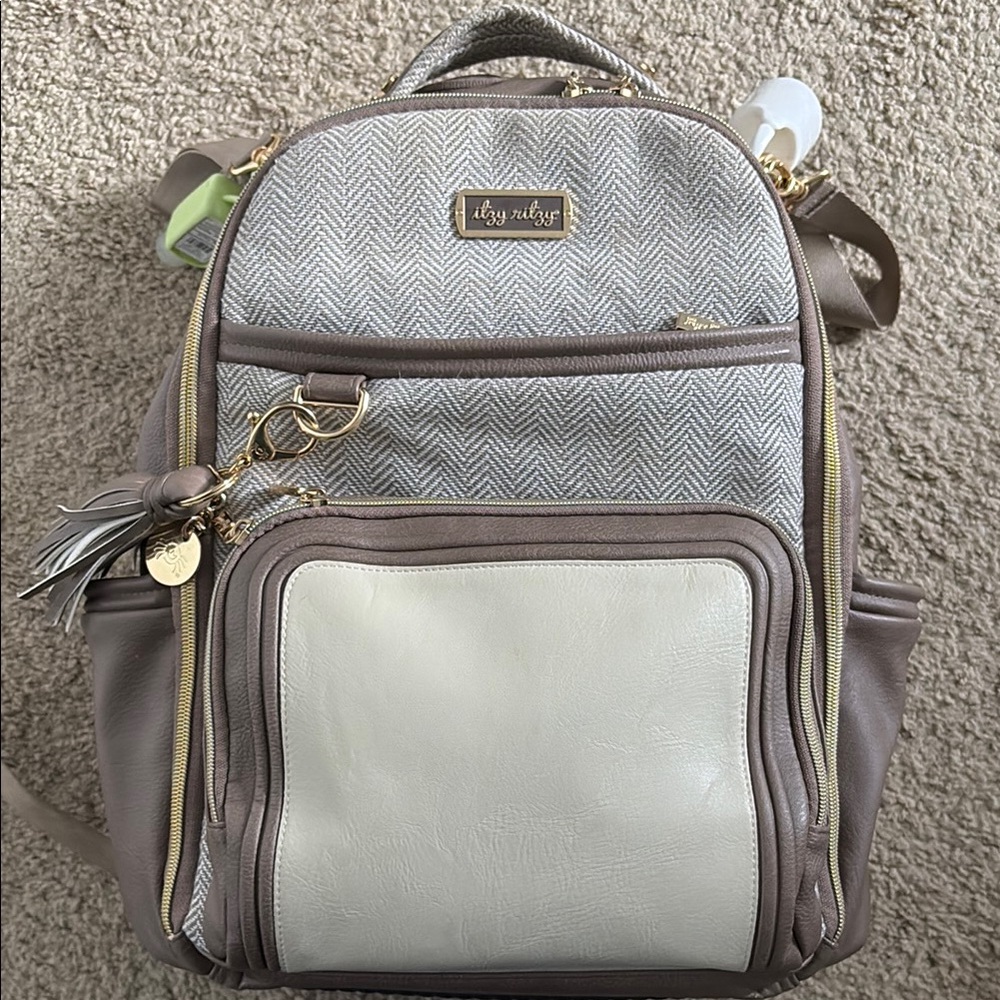 Itzy Ritzy Taupe and Cream Women's Bag